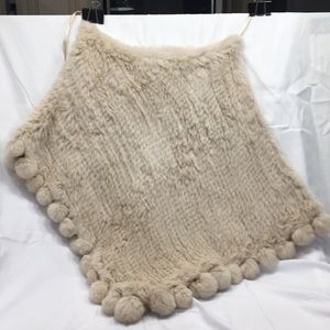 Avanti rabbit fur poncho OS